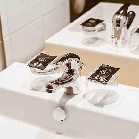Hotel Comfort Versailles, St Cyr L'ecole Saint-Cyr-l'Ecole