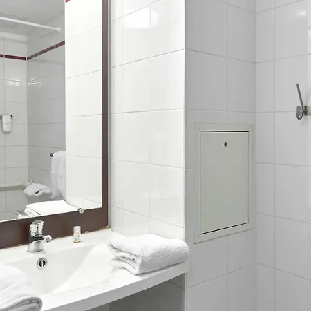 Hotel Comfort Versailles, St Cyr L'ecole