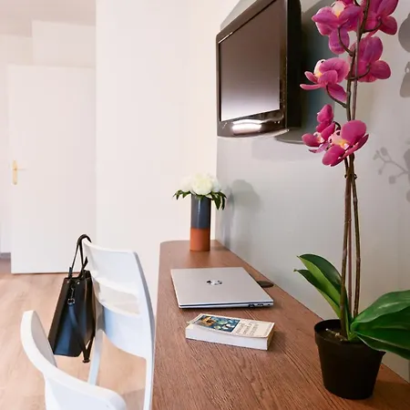 Apart Otel Comfort Versailles, St Cyr L'ecole