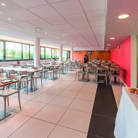 Aparthotel Comfort Versailles, St Cyr L'ecole
