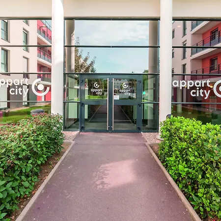 Comfort Versailles, St Cyr L'ecole 3*