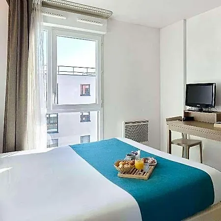 Comfort Versailles, St Cyr L'ecole 3*