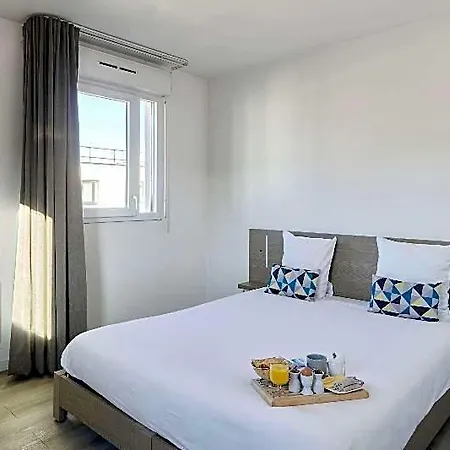 Aparthotel Comfort Versailles, St Cyr L'ecole