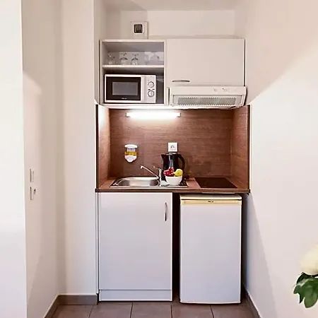 מלון דירות Comfort Versailles, St Cyr L'ecole