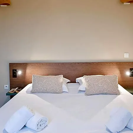 Comfort Versailles, St Cyr L'ecole מלון דירות