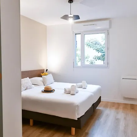 Comfort Versailles, St Cyr L'ecole 3*