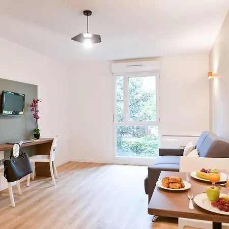 Comfort Versailles, St Cyr L'ecole מלון דירות