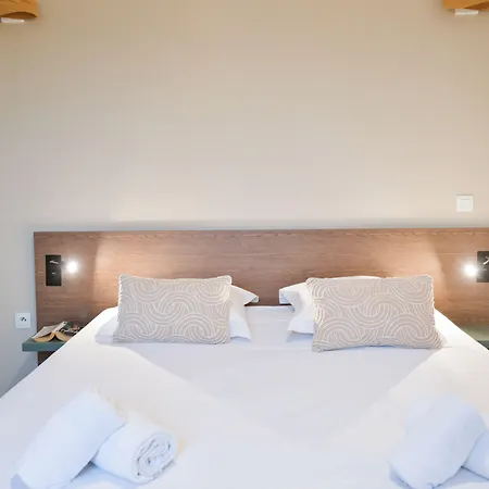 Aparthotel Comfort Versailles, St Cyr L'ecole 3*