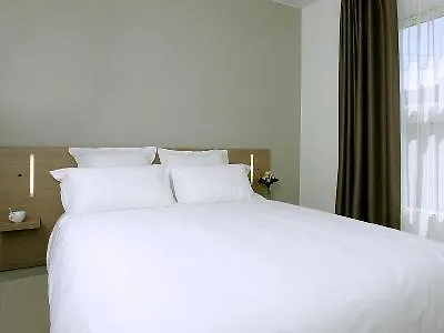 Comfort Versailles, St Cyr L'ecole Hotel Saint-Cyr-lʼÉcole