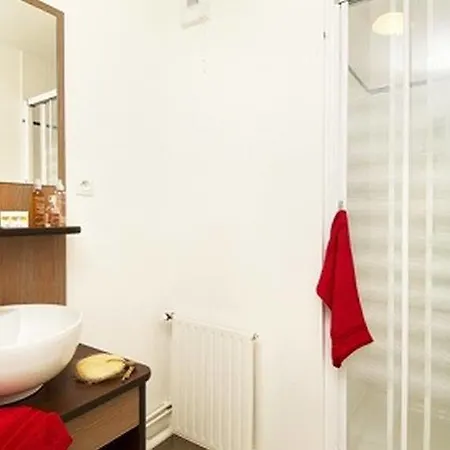Apart Otel Comfort Versailles, St Cyr L'ecole 3*
