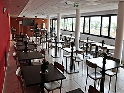 Comfort Versailles, St Cyr L'ecole